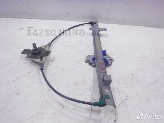 Стеклоподъемник механический задний правый