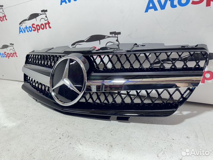 Решетка Mercedes SL R230 AMG 2001-2006