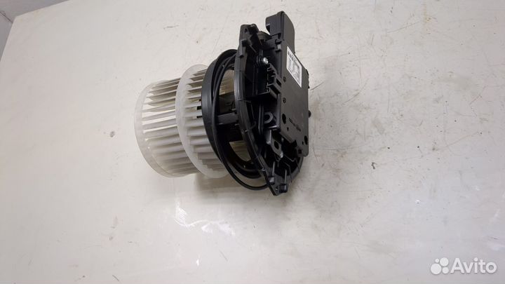 Двигатель отопителя Toyota Corolla E210 2018