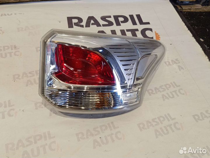 Фонарь задний правый Mitsubishi Outlander 3 GF
