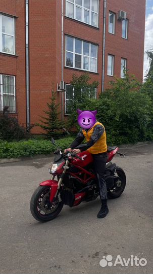 Продам Ducati Streetfighter 848