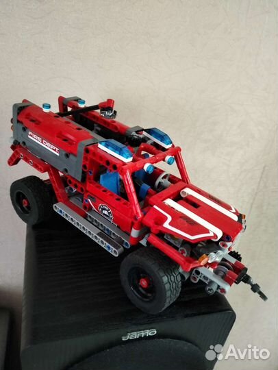 По одной или пакетом Lego Technic детали