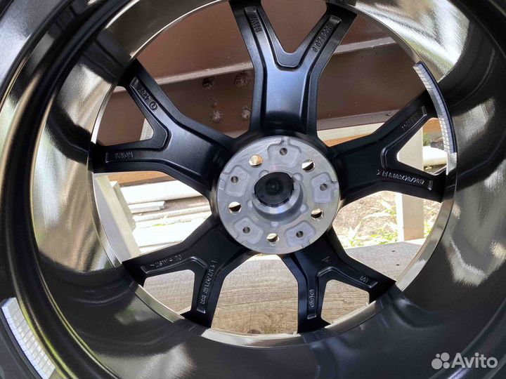 Зимние колеса G05/06 BMW X5/X6 R21 Double Sp 741M