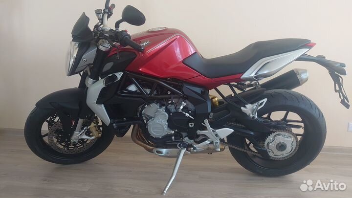 MV Agusta Brutale 800