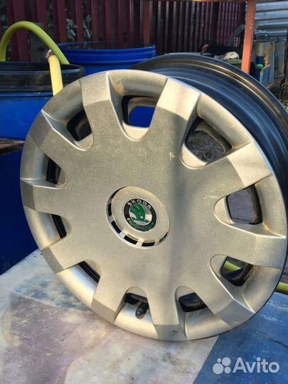 Диски штампованные оригинал из Чехии, r15 на Skoda