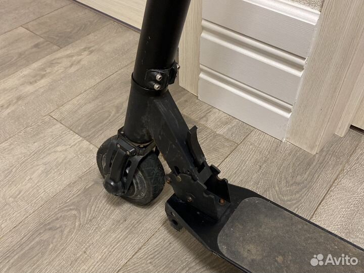 Электросамокат iconbit