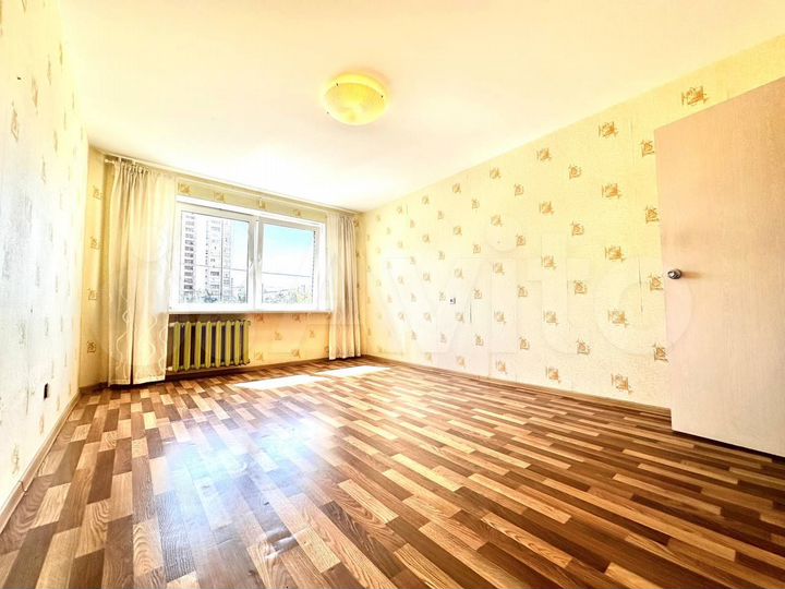 2-к. квартира, 56 м², 2/10 эт.