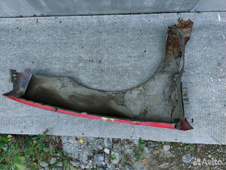 Левое переднее крыло Pontiac Grand Am 1994.г