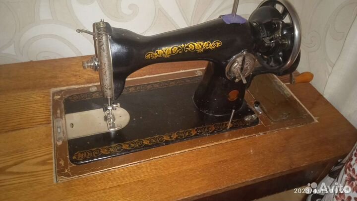 Швейная машина подольская