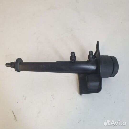 Горловина бачка омывателя 1713 7591692 BMW 7 F01/F