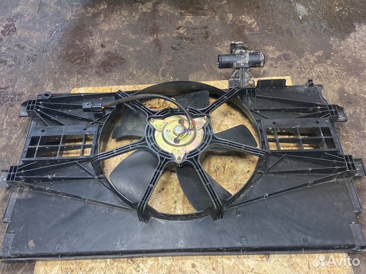 Вентилятор охлаждения Mitsubishi Lancer 10