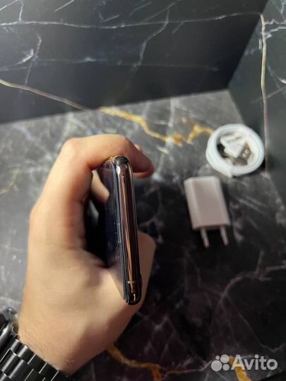 iPhone Xs, 256 ГБ
