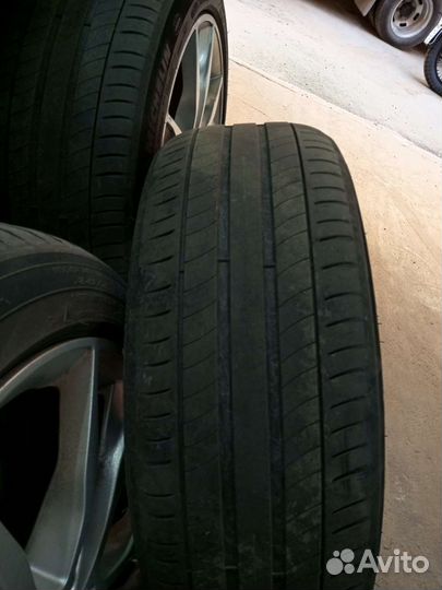 Комплект колес на mercedes r19