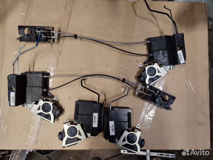 Замки дверные Kia Rio 2 JB