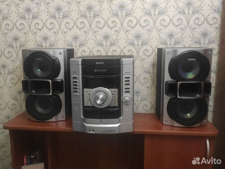 Музыкальный центр sony