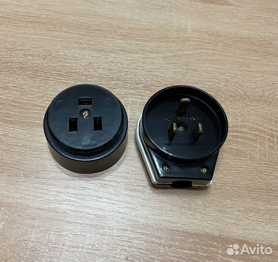 Розетка 40 А для электроплиты с вилкой 250 V