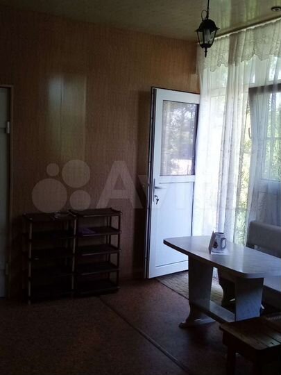 Дом 30 м² на участке 1,5 сот.