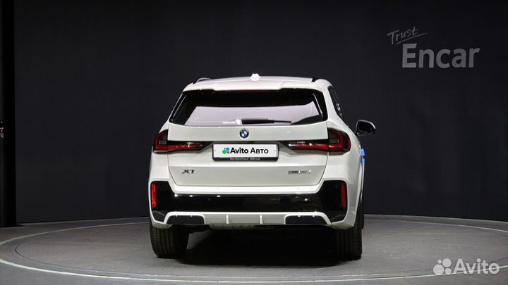 BMW X1 2.0 AMT, 2023, 25 300 км