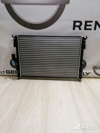 Радиатор охлаждения двигателя основной Renault dus