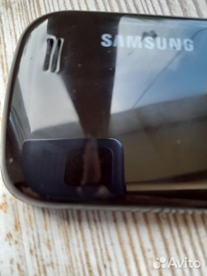 Samsung GT-I8000, 8 ГБ