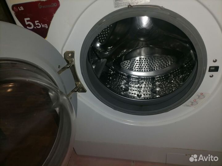 Стиральная машина LG 5.5 кг. В хорошем состоянии