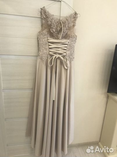 Вечернее (свадебное)платье