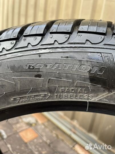 Goodyear UltraGrip 8 Performance 245/45 R18 100V