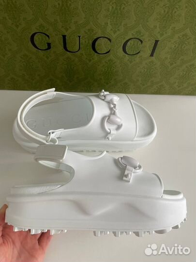 Сандалии Gucci размеры 37 и 38 одни