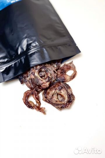 Лакомство для животных - сушенный калтык говяжий