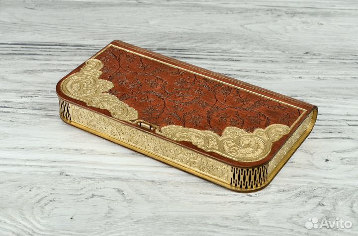 Шкатулка купюрница