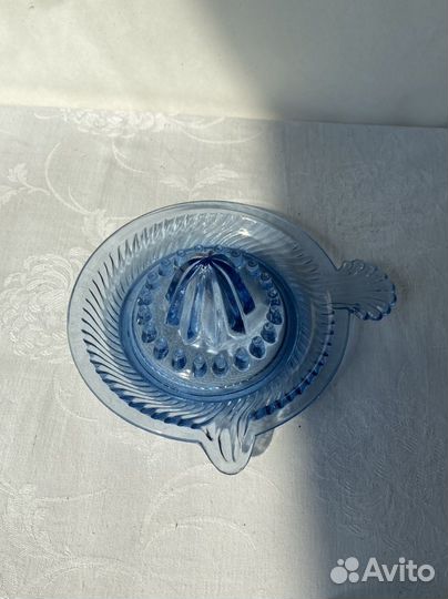 Винтажная стеклянная ручная соковыжималка