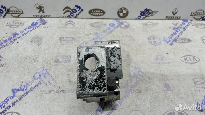 Петля двери задней левой верхняя Audi A6 C5 1997-2