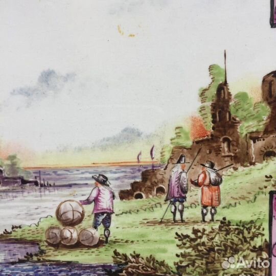 Фарфоровое блюдо антикварное