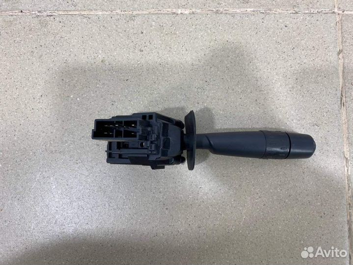 Переключатель стеклоочистителей Peugeot 607 2000-2