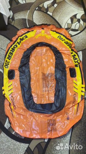 Надувная лодка Explorer 200 + Рюкзак