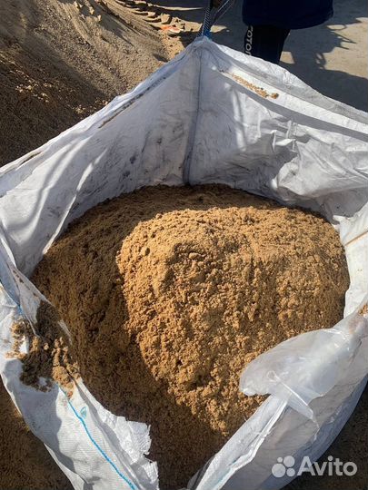 Песок в мешках и биг-бегах