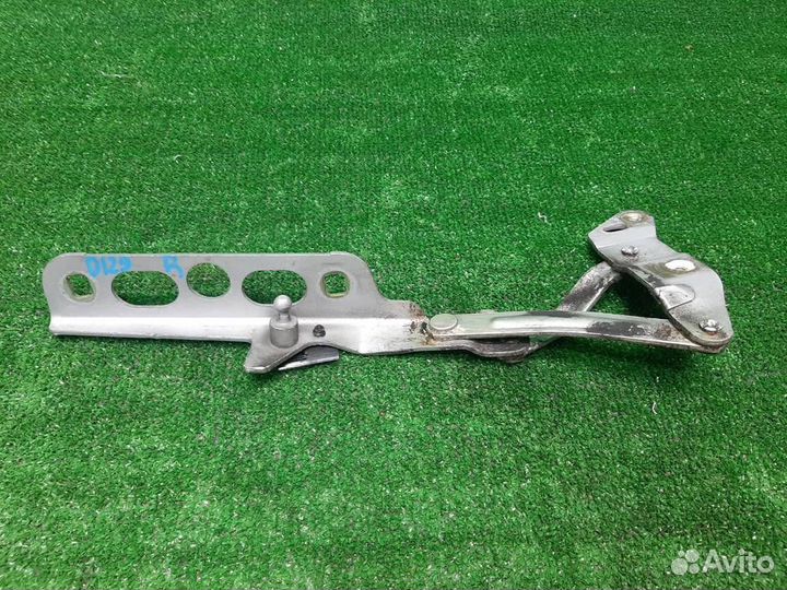 Петля капота правая Ford Mondeo 3 2002