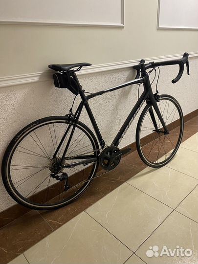 Шоссейный велосипед Merida Scultura 400