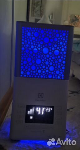 Увлажнитель воздуха Electrolux EHU-3715D