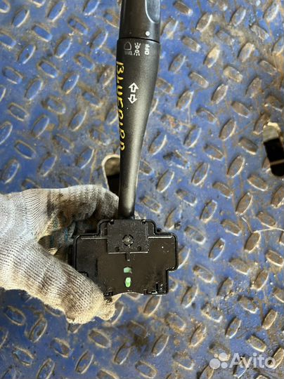 Подрулевой переключатель Nissan Bluebird Sulphy