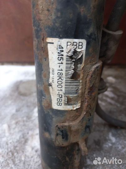 Стойки передние Форд Фокус 2