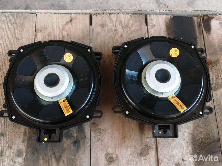 Сабвуфер под сиденье BMW X5 M E70