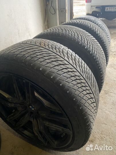Continental AllSeasonContact 295/35 R21