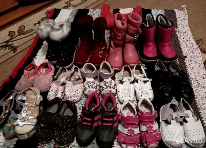 Обувь на девочку пакетом 26-29 р