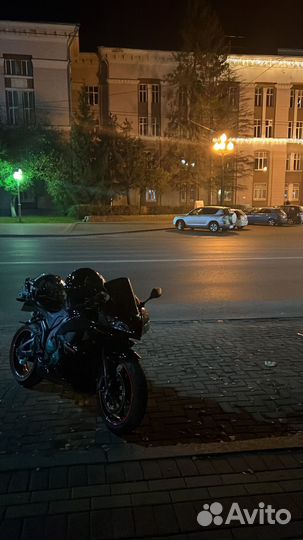 Мотоцикл honda cbrr