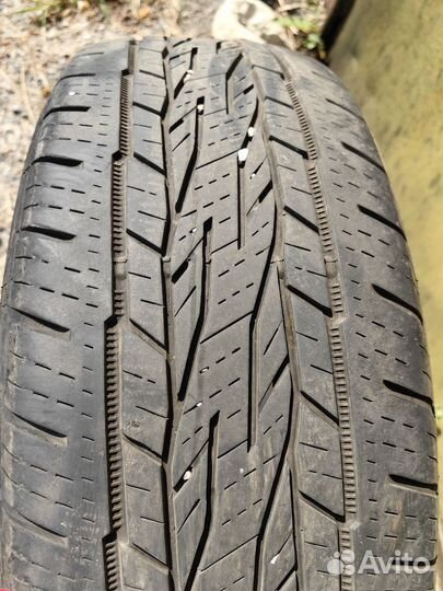 Continental ContiCrossContact LX2 215/65 R16