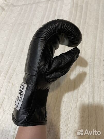 Снарядные и тренировочные перчатки