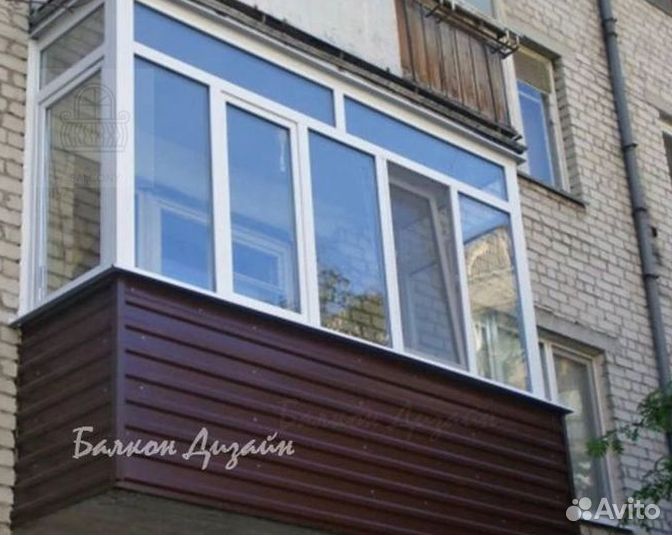 Козырек над балконом