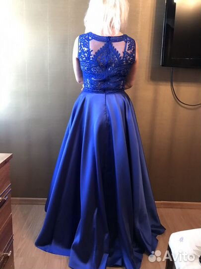 Вечернее платье