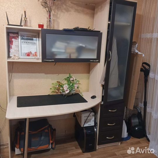 Компьютерный стол со шкафом бу